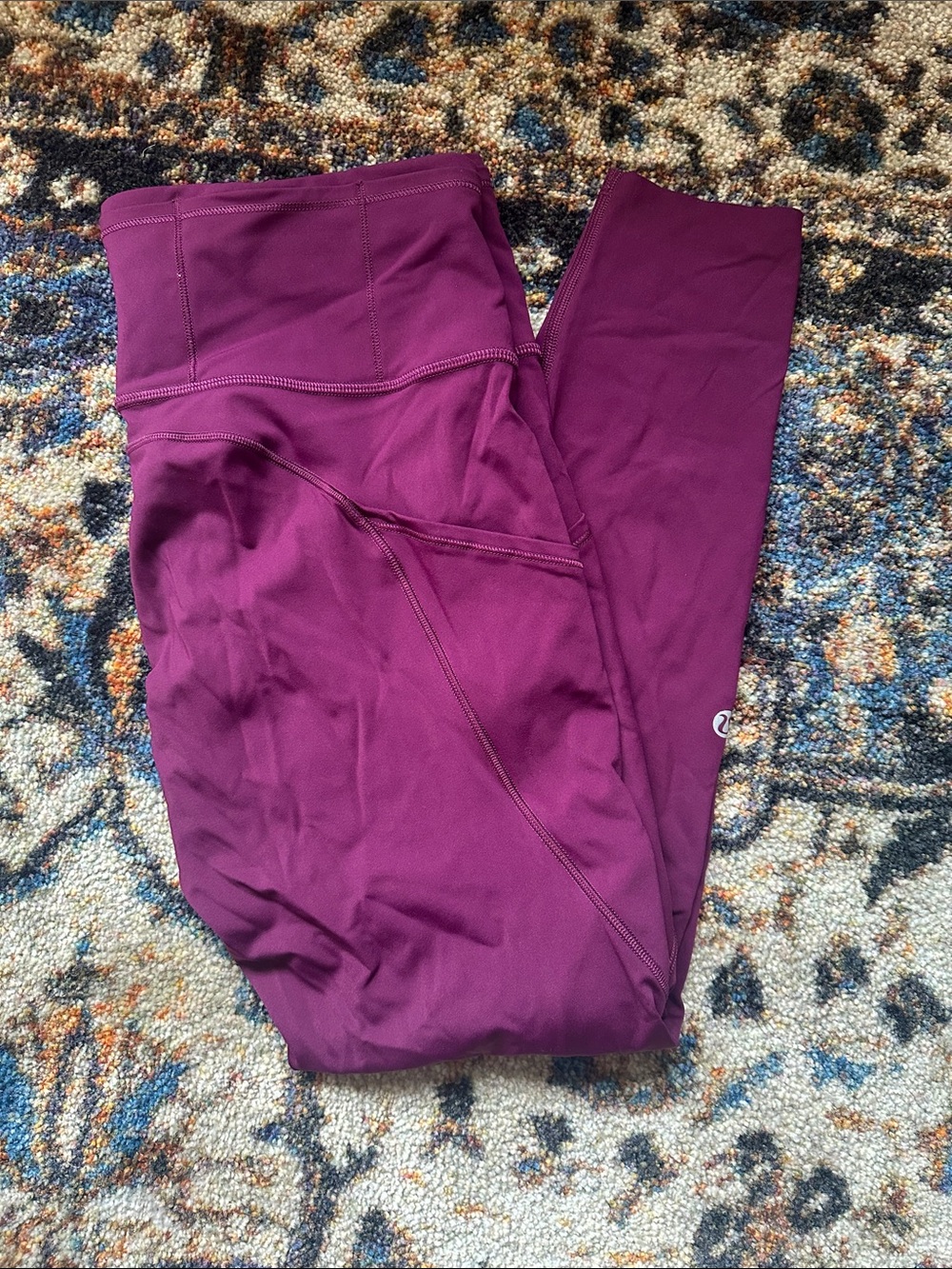 Lululemon Purple 3/4 Pocket Legging Sz 8